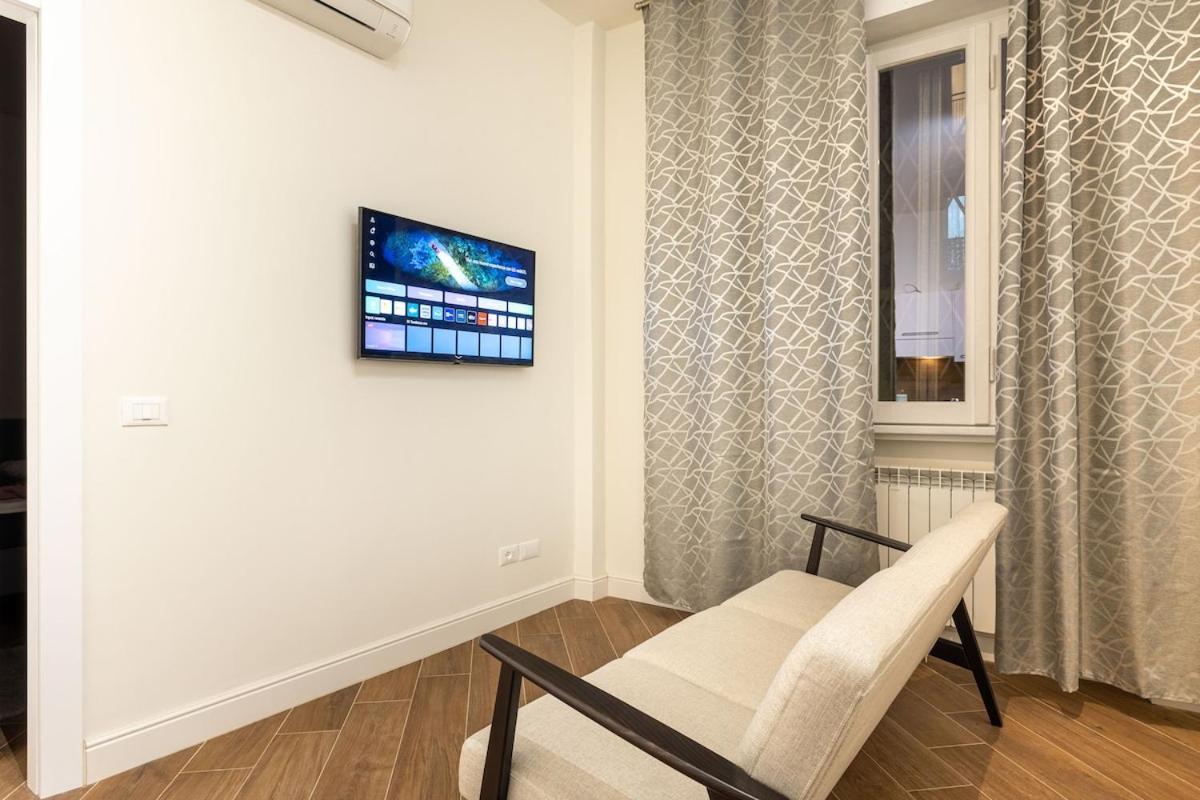 Modern Two-room Near Station And Airport Apartamento