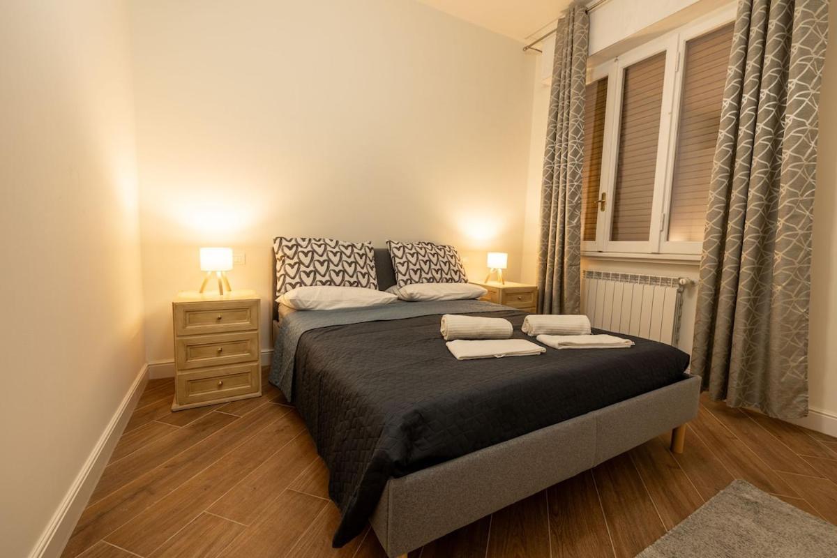 Modern Two-room Near Station And Airport Apartamento
